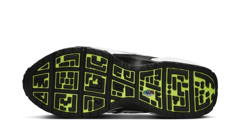 NIKE Air Max SNDR Volt/Black-White
FZ2068-700