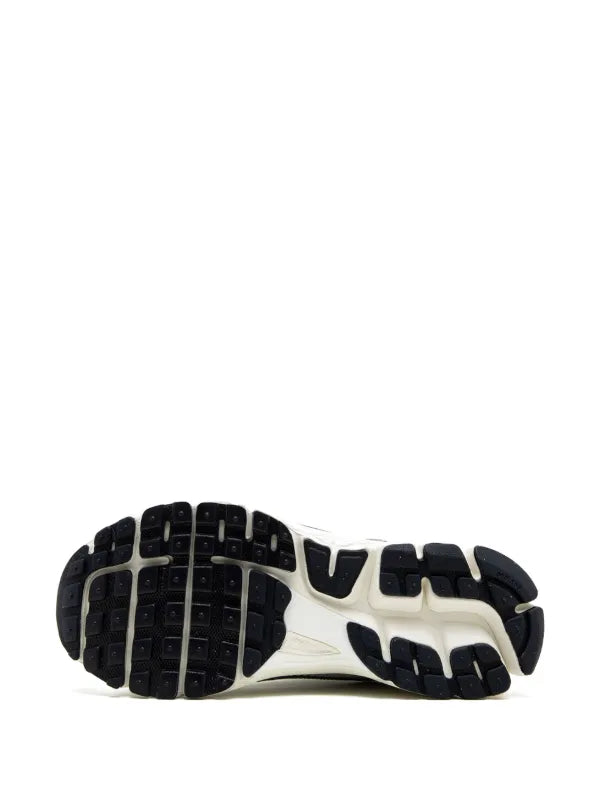 Nike
Vomero 5 "Photon Dust" sneakers
