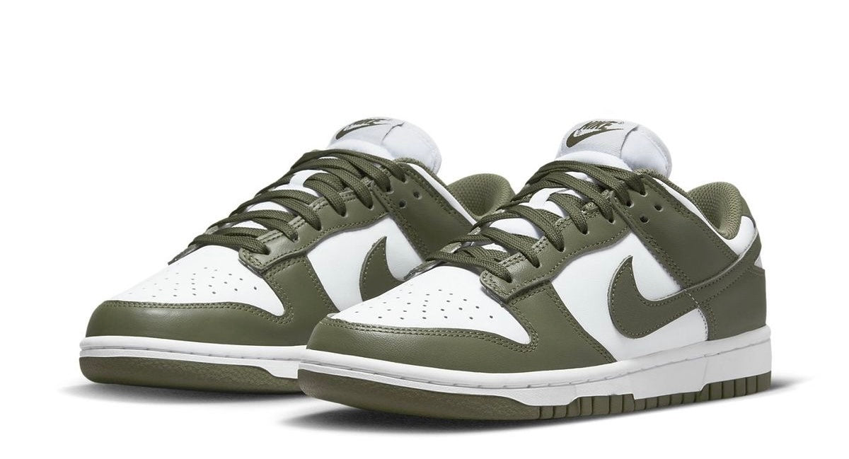 NIKE DUNK LOW MEDIUM OLIVE