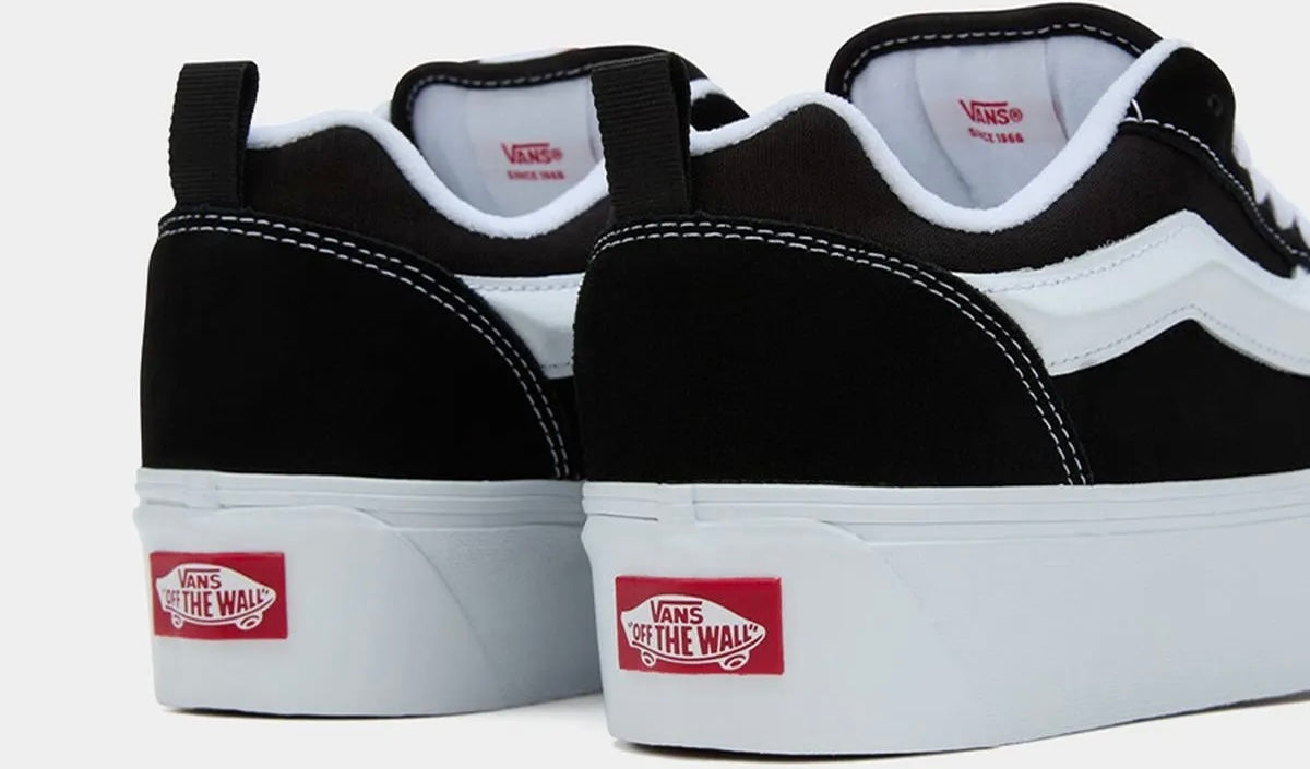 Vans KNU Skool
Black/White Sneaker