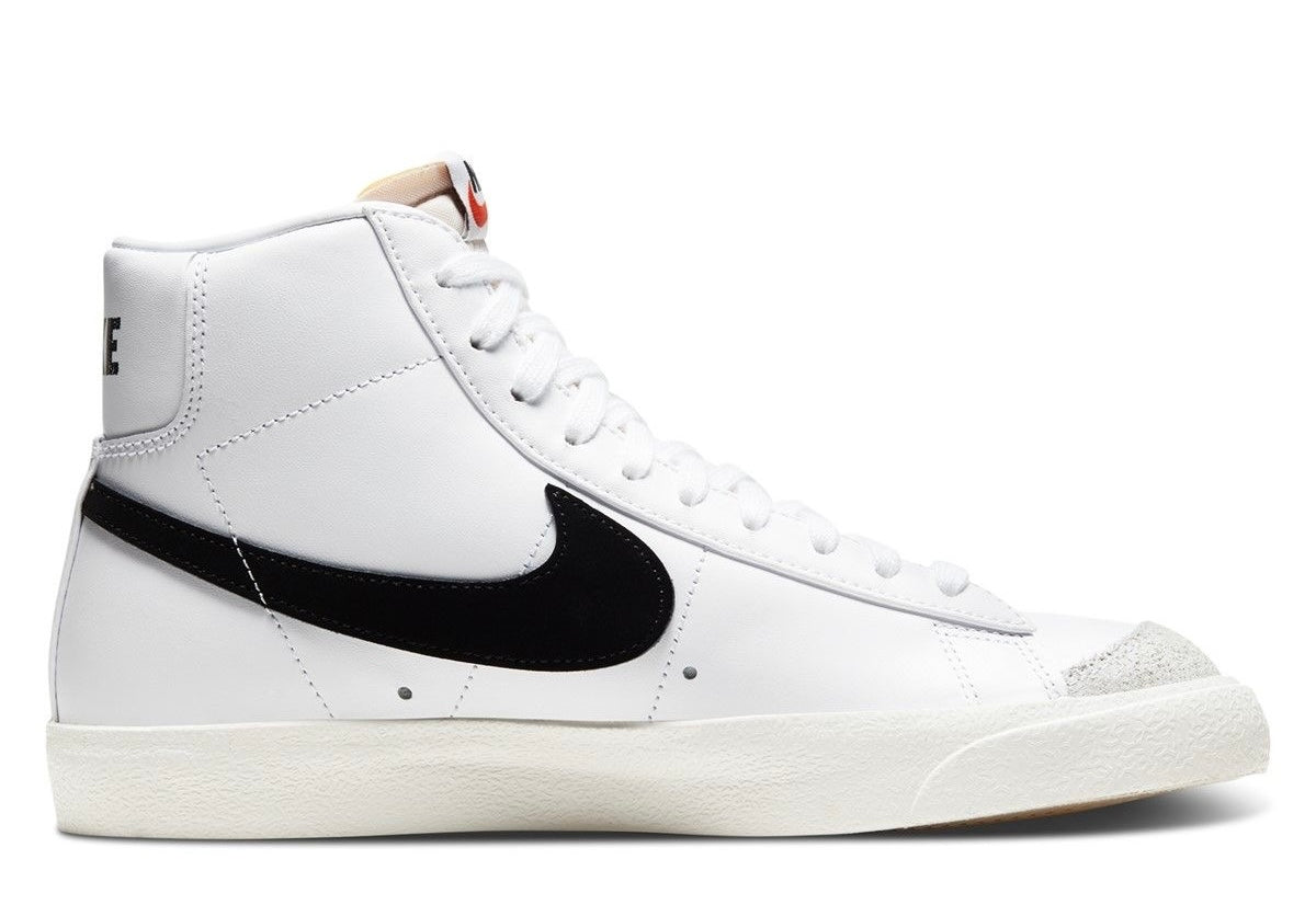 Nike WMNS Blazer Mid '77 Vintage
Sneakers White / Black