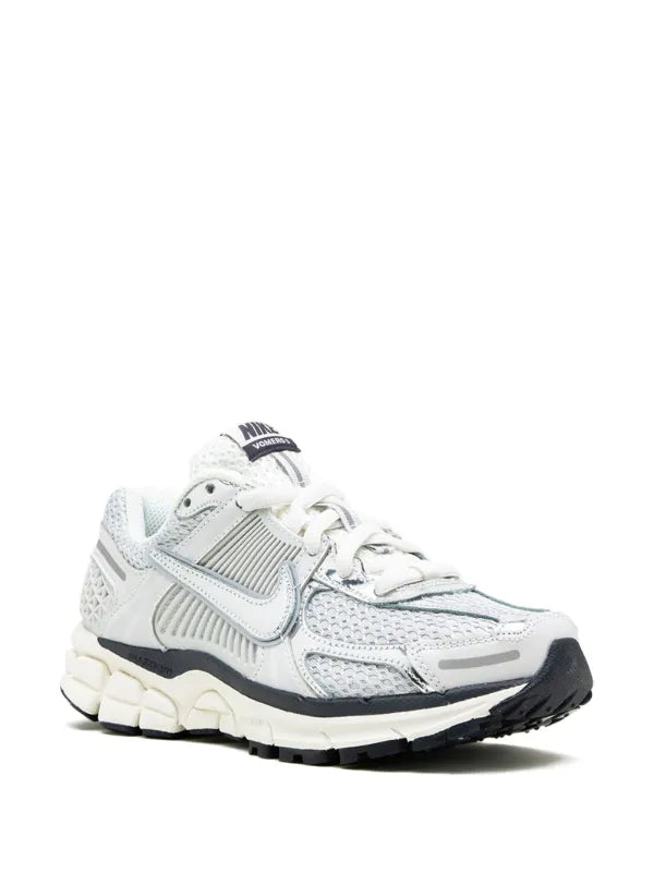 Nike
Vomero 5 "Photon Dust" sneakers