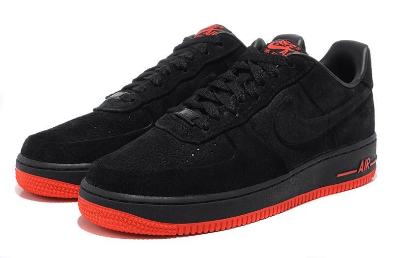 Nike Air Force 1 VT Low Black / Max Orange en soldes